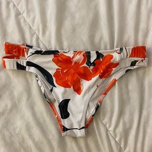 Cupshe Floral Bikini Bottoms